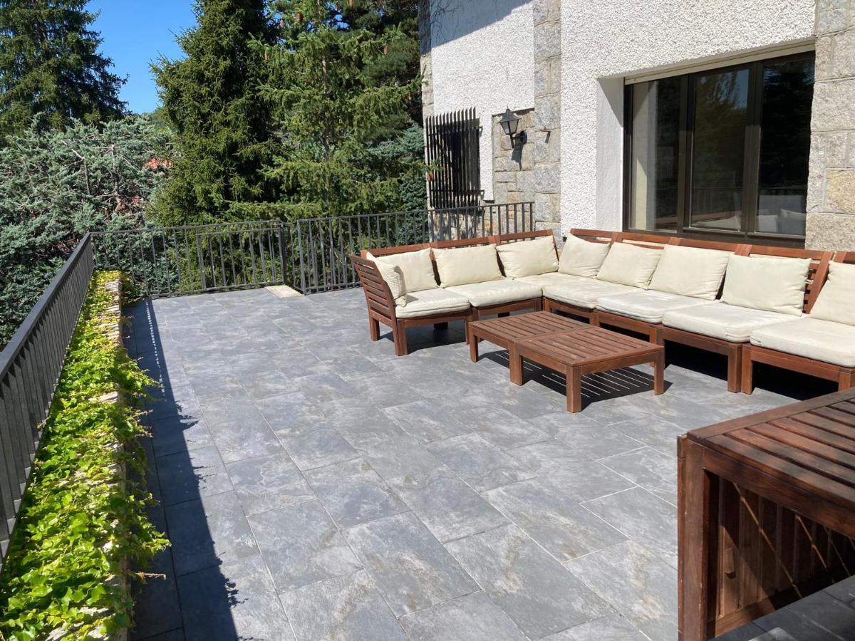 Los Cedros, Gran Chalet Con Piscina Y Apartamento En Navacerrada Εξωτερικό φωτογραφία