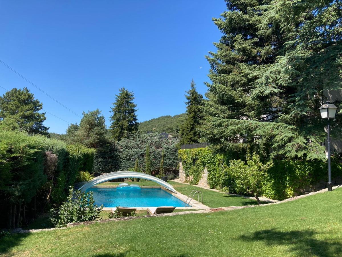 Los Cedros, Gran Chalet Con Piscina Y Apartamento En Navacerrada Βίλα Εξωτερικό φωτογραφία